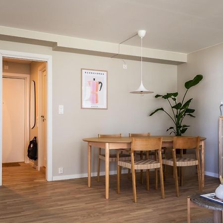 Scandinavian Apartment With 2 Bedrooms And Terrasse - Close To Storo Storsenter And All Public Transport オスロ エクステリア 写真