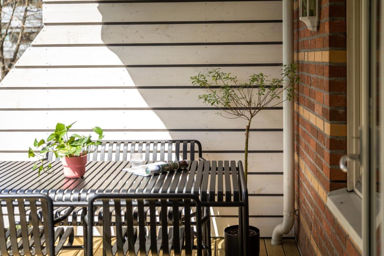 Scandinavian Apartment With 2 Bedrooms And Terrasse - Close To Storo Storsenter And All Public Transport オスロ エクステリア 写真