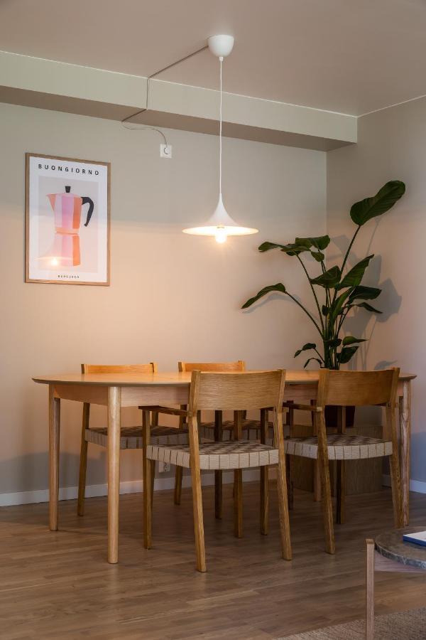Scandinavian Apartment With 2 Bedrooms And Terrasse - Close To Storo Storsenter And All Public Transport オスロ エクステリア 写真